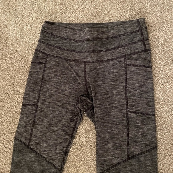 Athleta Excursion Compression Tight - Picture 4 of 5